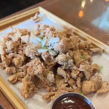 Hawkers Alley - Popcorn chicken - American Near Me - Cincinnati, Ohio