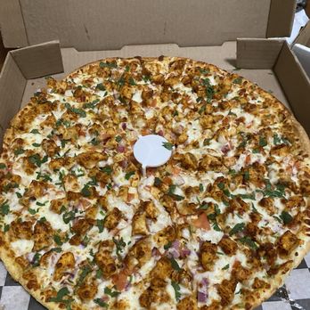 Velly Pizza - Butter chicken pizza - Pizza Near Me - Chico, California Velly Pizza - Butter chicken pizza - Pizza Near Me - Chico, California
