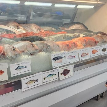 Anna's Seafood - Seafood Markets Near Me - Petaluma, California