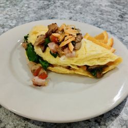 Cedar Creek Cafe - Veggie omelet with ham