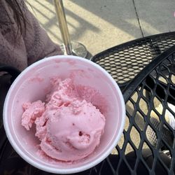 Dairy Del - Strawberry