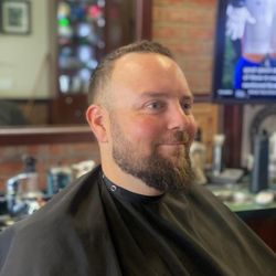 V's Barbershop Tucson Joesler Village