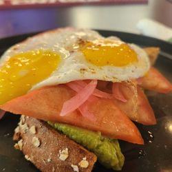 Flor De Coco - Avocado toast
