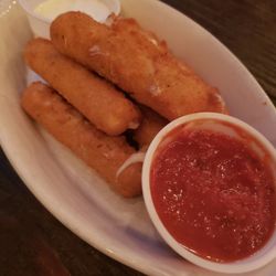 Phil's Steakhouse - Cheese sticks