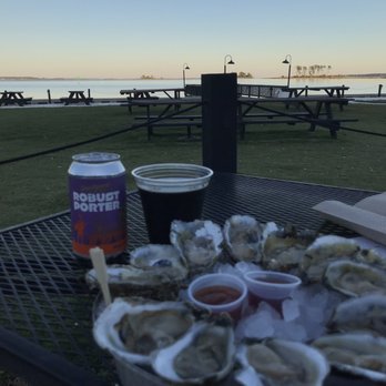 Merroir - Raw oyster and a porter. - Seafood Near Me - Topping, Virginia