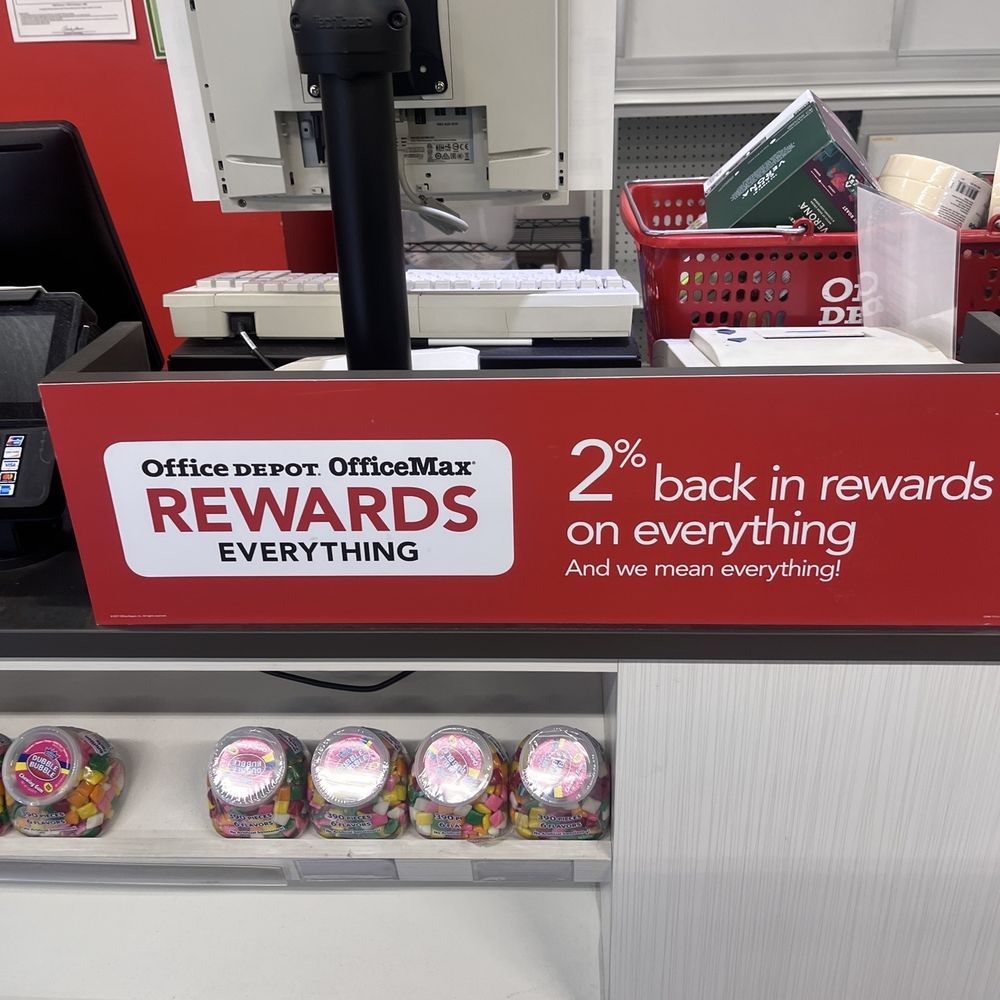 Sign near the Cashier register Sign near the Cashier register