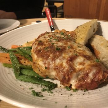 Timberwolf Pizza & Pasta Cafe - Pizza Near Me - Lake Louise, Alberta