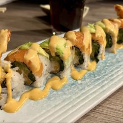 Kame Ramen and Sushi Poke - Amigo Roll, couldn't taste any spicy. Supposed to have jalepenos. ‍ Not bad tho! Glad they don't load it with a ton of rice.