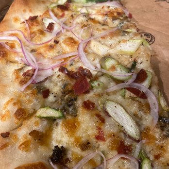 DeSalvo's Pizza - Special pizza with arugula and speck - Pizza Near Me - Evanston, Illinois