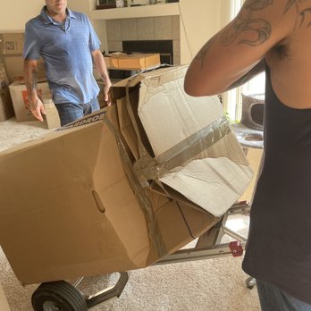 Encore Moving & Storage - Destroyed boxes from poor handling - Movers Near Me - Algonquin, Illinois