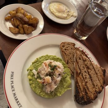 Café Campagne - Dungeness crab, leek, and avocado toast - French Near Me - Seattle, Washington Café Campagne - Dungeness crab, leek, and avocado toast - French Near Me - Seattle, Washington