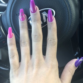 Raven Nail Bar - Pink to purple ombre - Hair Salons Near Me - Amarillo, Texas
