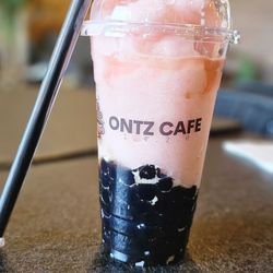 Ontz Cafe 1920 - Strawberry slush