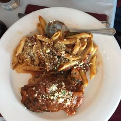 Lali's Restaurant - Chicken cacciatora