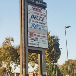 Corona Hills Plaza