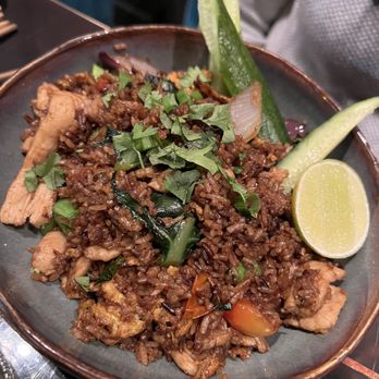 MaKiin - Chicken fried rice - Thai Near Me - Houston, Texas