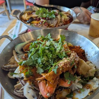 Movoc - Chinese Near Me - St. Louis, Missouri