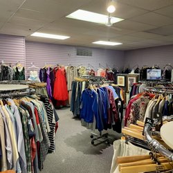 Repeat Boutique - Great assortment of clean, like new women's wear