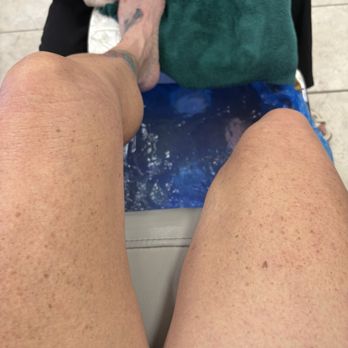 August Nails & Spa - Chair and soaking and enjoying the massage chair with air - Nail Salons Near Me - Tavares, Florida