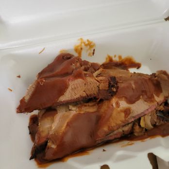 Tom's BBQ - Sliced brisket - Barbeque Near Me - Tempe, Arizona