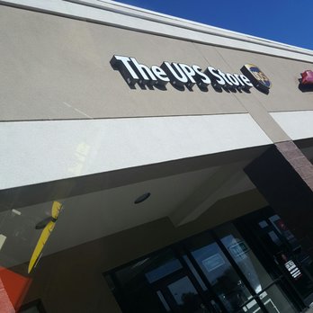 The UPS Store - Shipping Centers Near Me - Cedar Hill, Texas