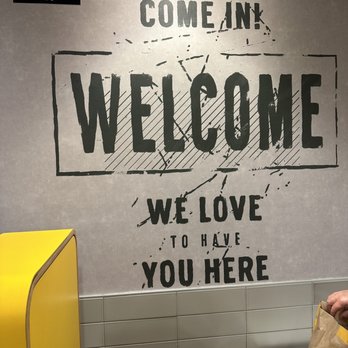 McDonald's - Welcoming logo - Fast Food Near Me - Agoura Hills, California McDonald's - Welcoming logo - Fast Food Near Me - Agoura Hills, California