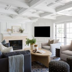 McMaster & Hill Construction - Natural lighting truly makes a room feel incredibly welcoming.