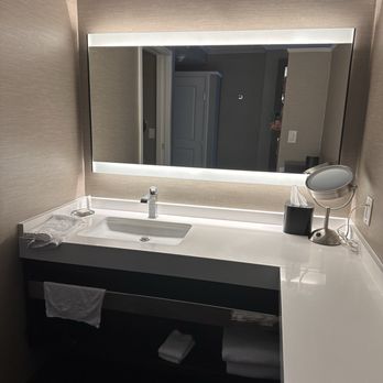 Monterey Marriott - Super dark vanity. The makeup mirror was also very dark and didn't light your face well. - Hotels Near Me - Monterey, California Monterey Marriott - Super dark vanity. The makeup mirror was also very dark and didn't light your face well. - Hotels Near Me - Monterey, California