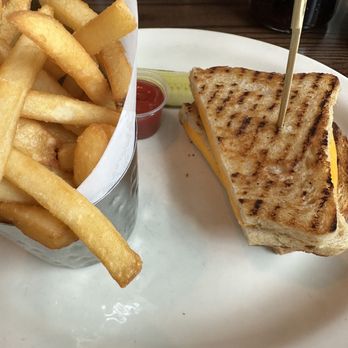 Dinerbar - Diners Near Me - Rego Park, New York Dinerbar - Diners Near Me - Rego Park, New York