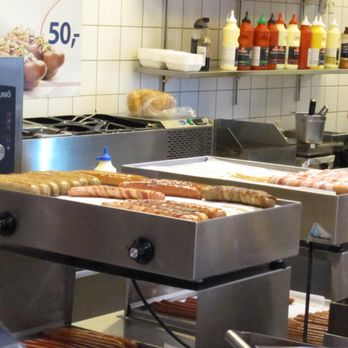 Bauhaus Danmark - Cafe, for when you have a hot dog craving while shopping for tools. Does it get any better than this? - Hardware Stores Near Me - Odense, 83