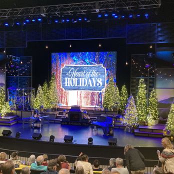 Dollywood - Indoor musical show - Amusement Parks Near Me - Pigeon Forge, Tennessee Dollywood - Indoor musical show - Amusement Parks Near Me - Pigeon Forge, Tennessee