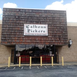Calhoun Pickers - Outside
