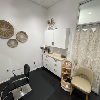Maria's Hair Designs - Welcome to the BoChic Suite - Hair Stylists Near Me - Valencia, California Maria's Hair Designs - Welcome to the BoChic Suite - Hair Stylists Near Me - Valencia, California