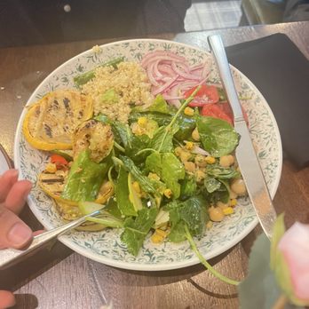 Yardbird - Country Cobb Protein Bowl - Vegan - New American Near Me - Washington, DC, District of Columbia Yardbird - Country Cobb Protein Bowl - Vegan - New American Near Me - Washington, DC, District of Columbia