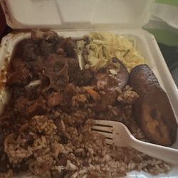 Fireside Jamaican Restaurant - Oxtail plate (large)