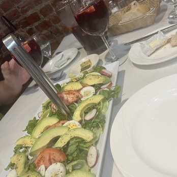 La Cabana Argentinan Steakhouse - Salad with delicious bread and butter and sangria - Argentine Near Me - Jackson Heights, New York