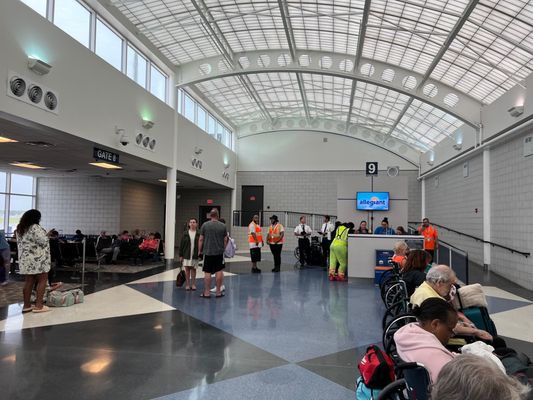 South Bend International Airport by null
