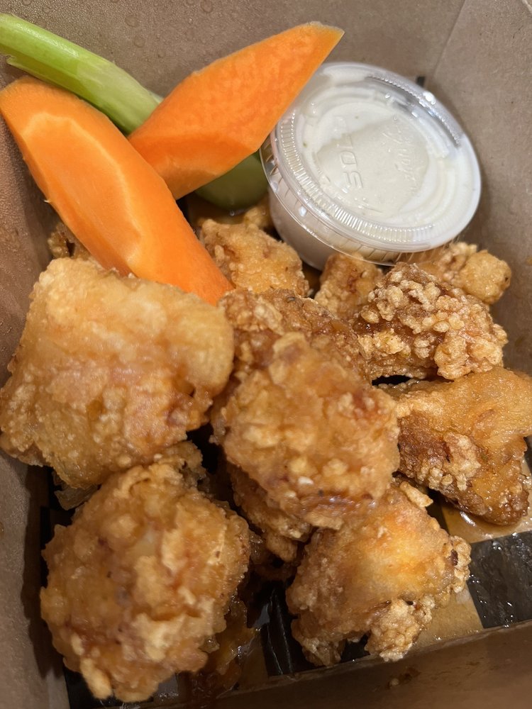 CHALKBOARD WINGS & BBQ 14 Photos & 30 Reviews 8723 Cooper Rd, Alexandria, VA Yelp