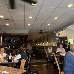 Jimmy Dee's Restaurant Lounge - Dinning room