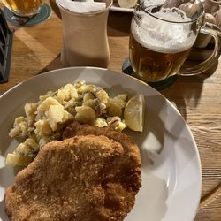 U Provaznice - Wiener schnitzel with potato salad