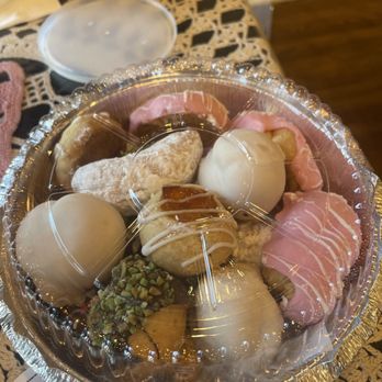 Tina's Italian Bake Shop - Cookies - Bakeries Near Me - Gurnee, Illinois