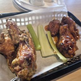 Garlic parmesan & mango habanero wings Garlic parmesan & mango habanero wings