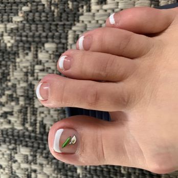 Five Star Nails - French Tip Gel Pedicure - Skin Care Near Me - Stanton, California