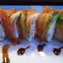 Fujiyama Sushi & Yakitori Bar - rainbow roll