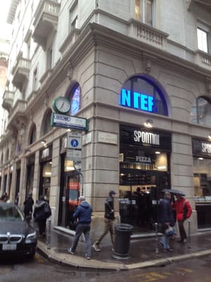 Spontini by null