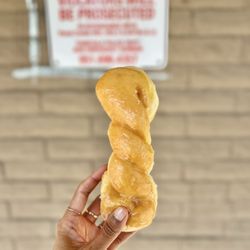 Pam's Donuts - Glazed twist