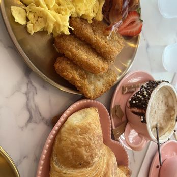 Keik Restaurant - American Breakfast - Desserts Near Me - Doral, Florida Keik Restaurant - American Breakfast - Desserts Near Me - Doral, Florida