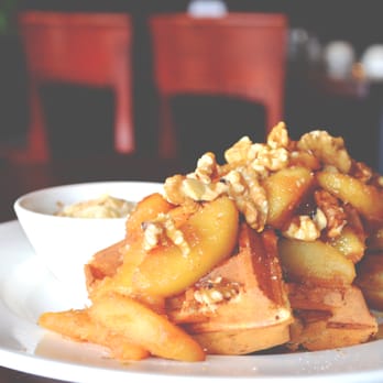 L'Express - a plate of french toast with apples and nuts - Coffee & Tea Near Me - Saint-Basile-le-Grand, Quebec