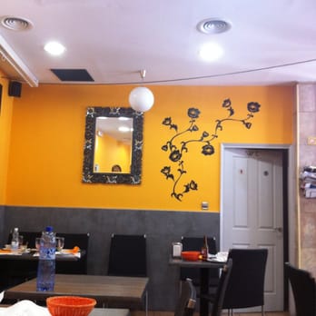 Lendi 2 - Interior - Coffee & Tea Near Me - Badalona, B