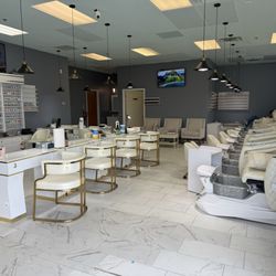 La Belle Nails - New chairs. New nail tables. New experience. Welcome to North Nails!